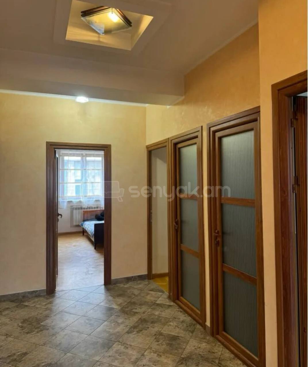 4 Սենյականոց Բնակարան Քարե Շենքում, 90քմ, 5/6 հարկ, Կապիտալ Վերանորոգված, Կահավորված
