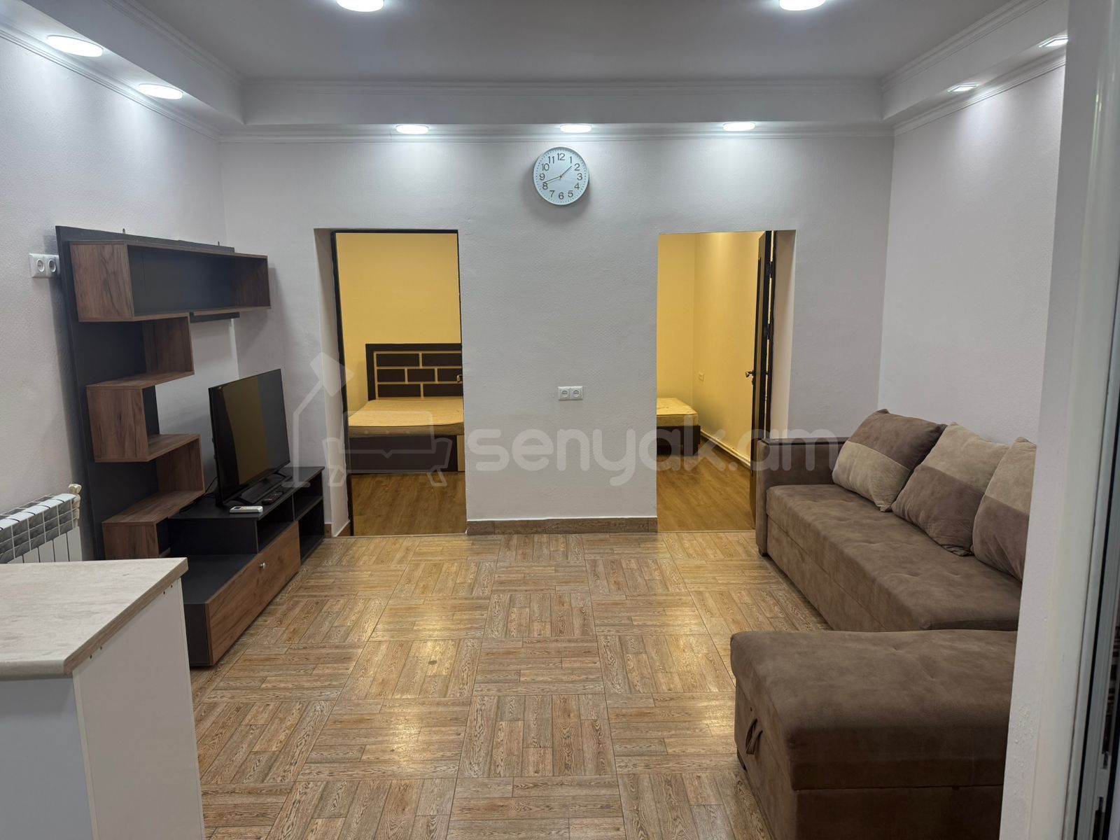 3 Սենյականոց Բնակարան Քարե Շենքում, 60քմ, 1/1 հարկ, Կապիտալ Վերանորոգված, Կահավորված, Արևկող