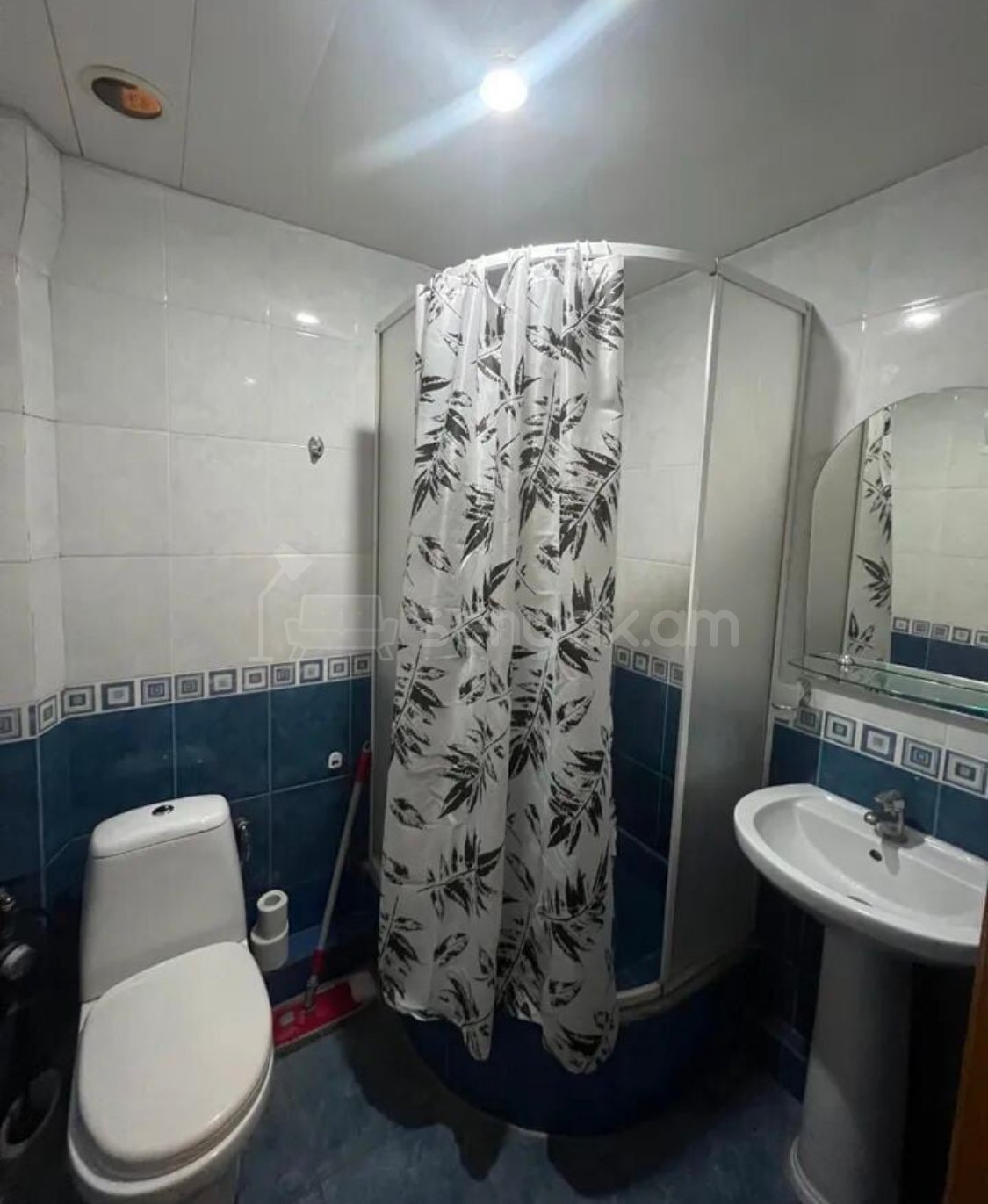 2 Սենյականոց Բնակարան Քարե Շենքում, 67քմ, 4/5 հարկ, Նորմալ Վիճակում, Կահավորված