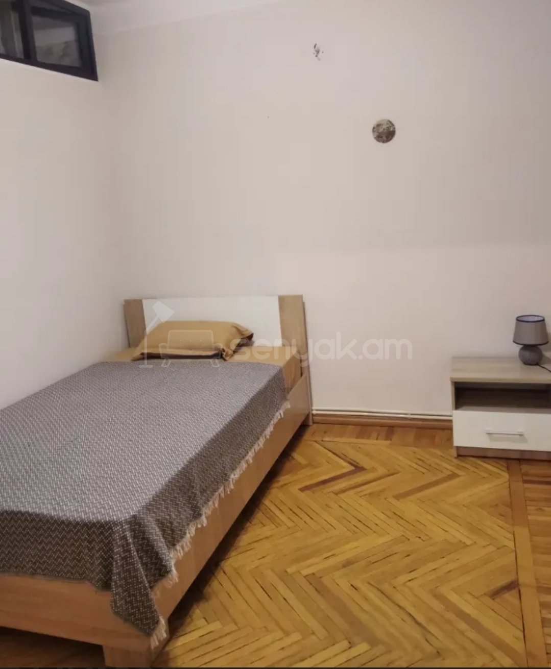 3 Սենյականոց Բնակարան Քարե Շենքում, 77քմ, 3/5 հարկ, Կապիտալ Վերանորոգված