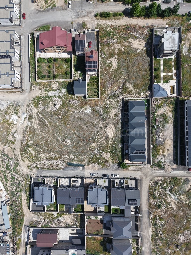 Բնակելի Նշանակության Հողատարածք, 1000քմ, Խմելու Ջրով, Էլեկտրականությամբ, Պարսպապատ