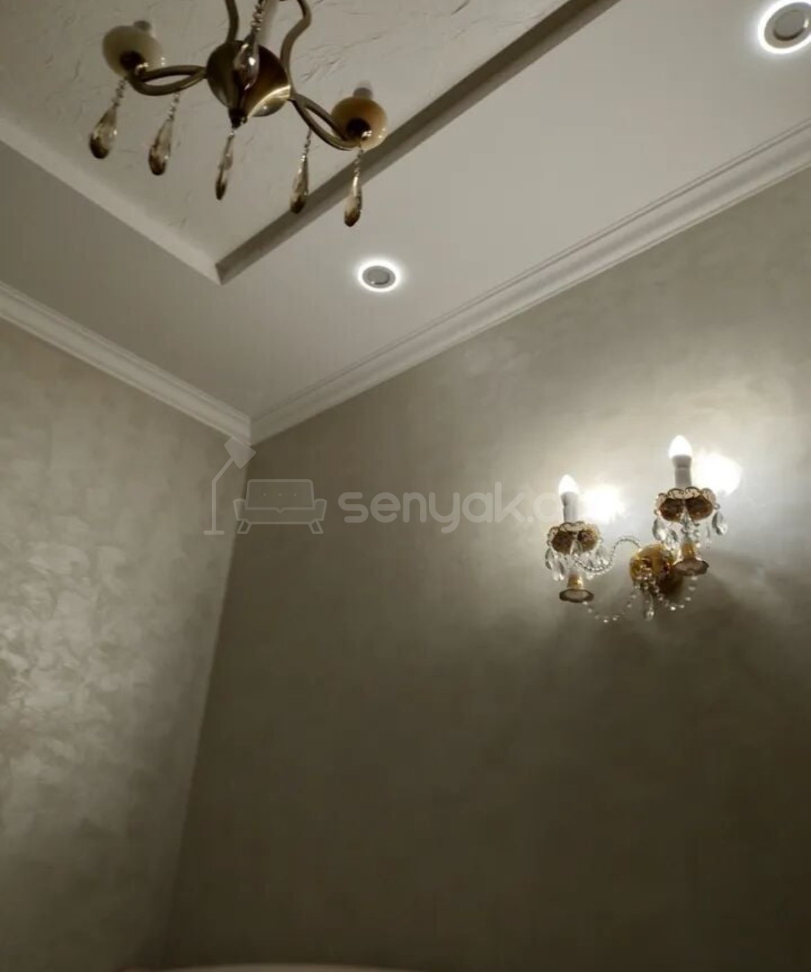 3 Սենյականոց Բնակարան Քարե Շենքում, 45քմ, 2/4 հարկ, Դիզայներական Վերանորոգված, Կահավորված