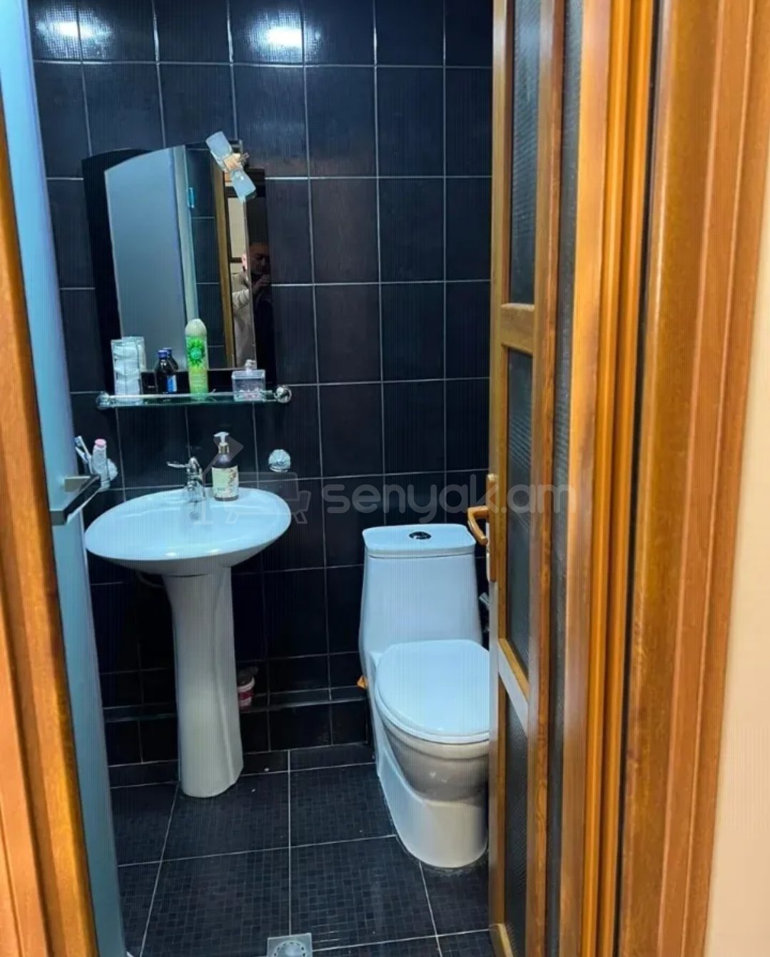 2 Սենյականոց Բնակարան, 41քմ, 6/9 հարկ, Կապիտալ Վերանորոգված, Կահավորված, Արևկող