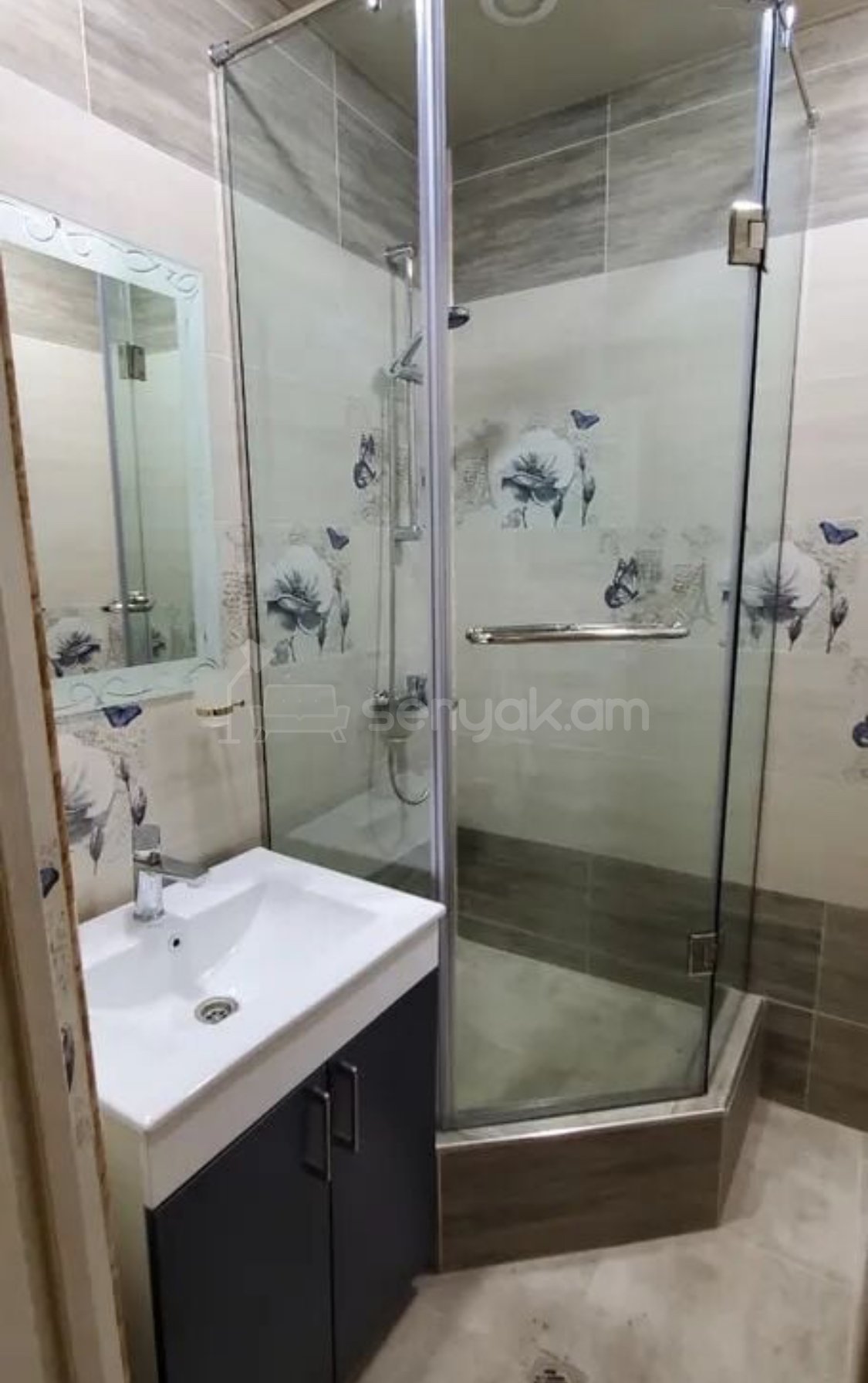 3 Սենյականոց Բնակարան, 76քմ, 5/9 հարկ, Կապիտալ Վերանորոգված, Կահավորված
