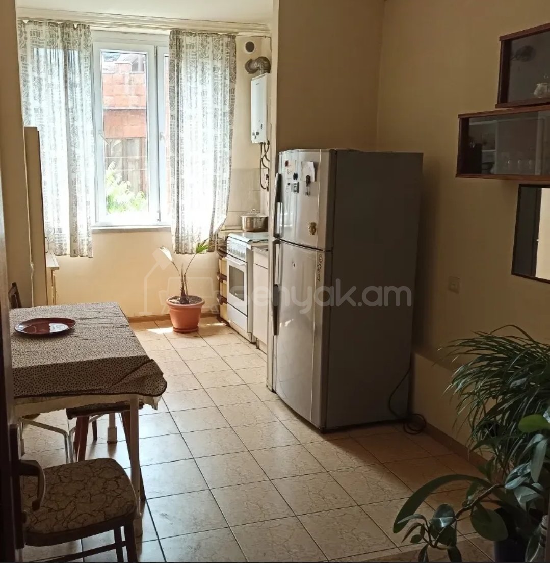 2 Սենյականոց Բնակարան, 62քմ, 4/9 հարկ, Նորմալ Վիճակում, Կահավորված, Արևկող