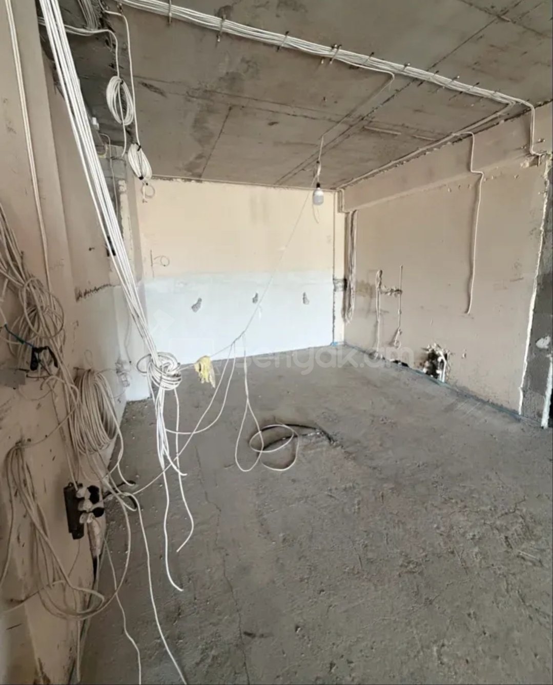 3 Սենյականոց Բնակարան Նորակառույցում, 95քմ, 5/20 հարկ, Զրոյական Վիճակում