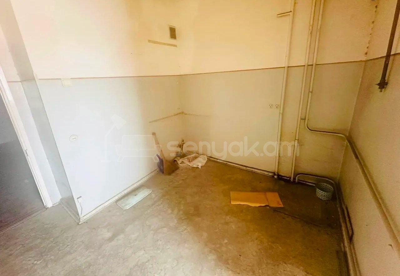 2 Սենյականոց Բնակարան, 65քմ, 3/10 հարկ, Պետական Վիճակում