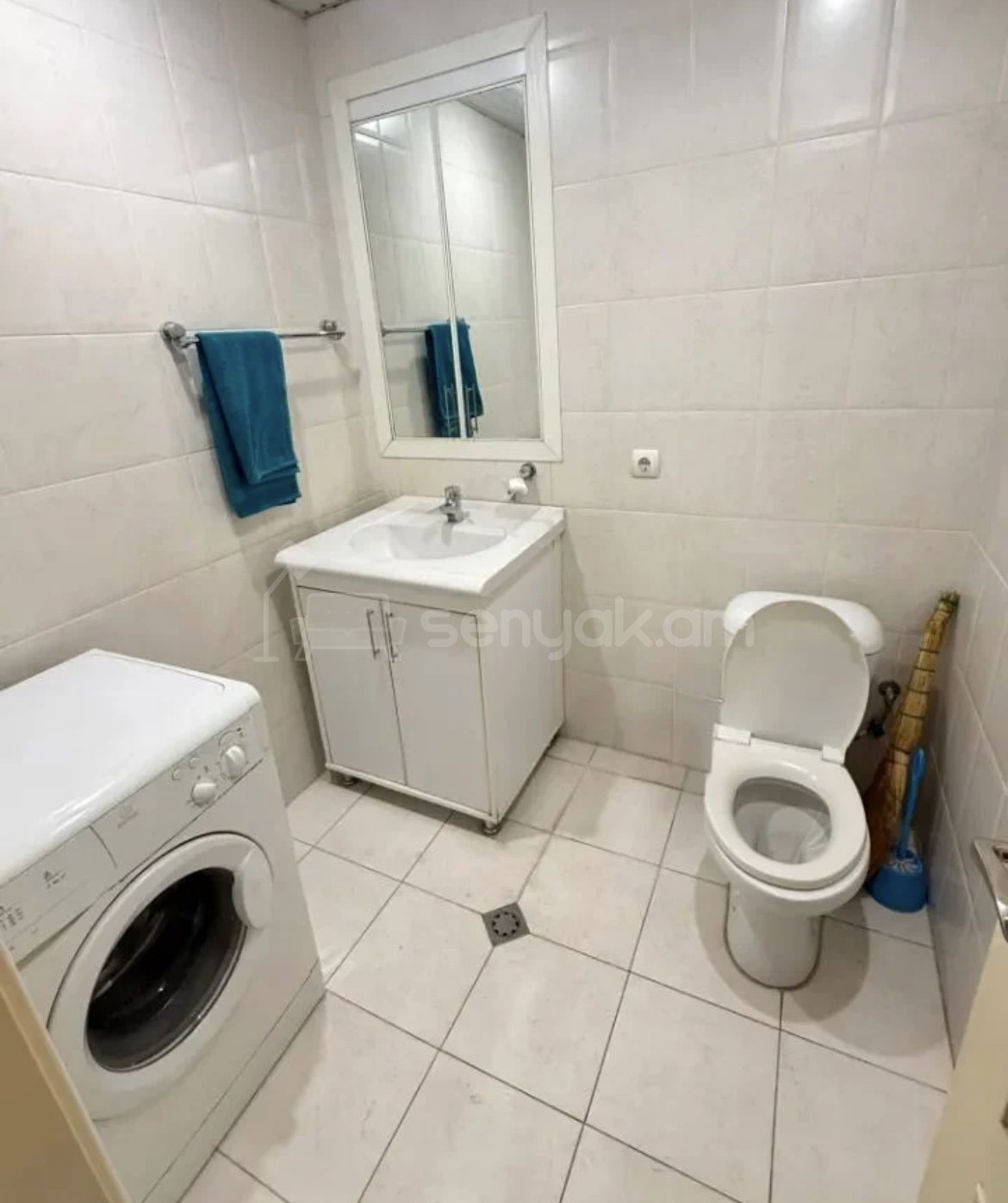 2 Սենյականոց Բնակարան Քարե Շենքում, 80քմ, 2/4 հարկ, Կոսմետիկ Վերանորոգված, Կահավորված
