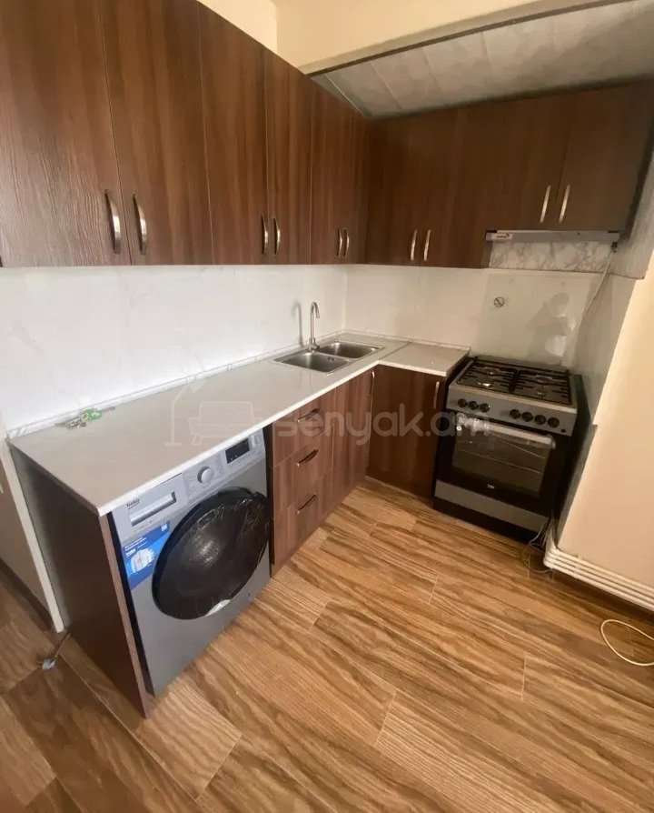 4 Սենյականոց Բնակարան Քարե Շենքում, 74քմ, 7/14 հարկ, Կապիտալ Վերանորոգված, Կահավորված
