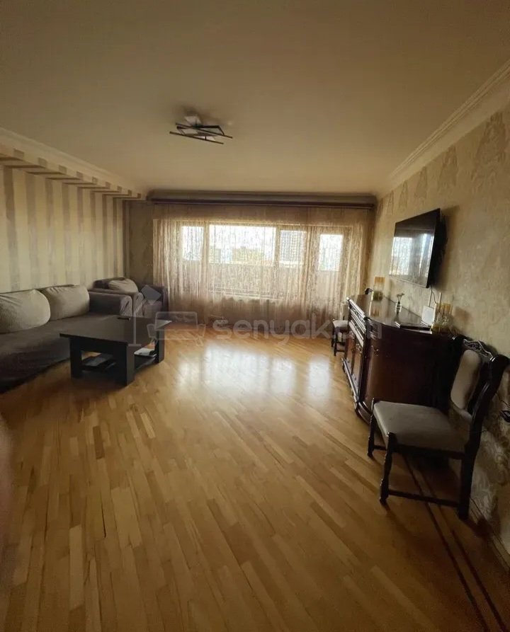 3 Սենյականոց Բնակարան Քարե Շենքում, 102քմ, 5/13 հարկ, Կապիտալ Վերանորոգված, Կահավորված