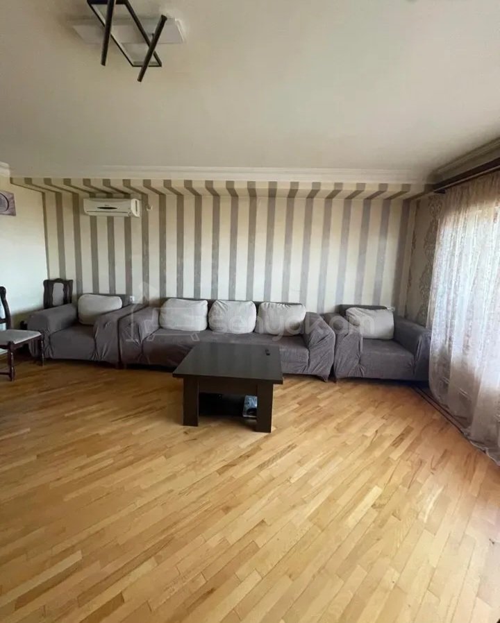 3 Սենյականոց Բնակարան Քարե Շենքում, 102քմ, 5/13 հարկ, Կապիտալ Վերանորոգված, Կահավորված
