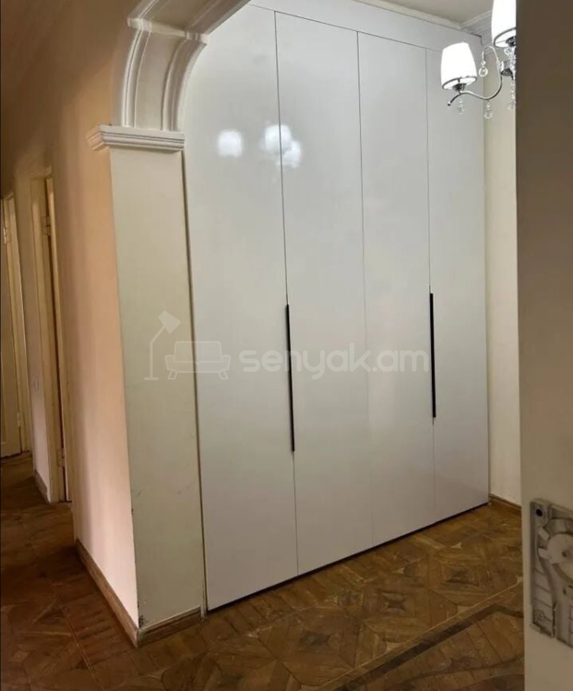 3 Սենյականոց Բնակարան, 97քմ, 4/9 հարկ, Նորմալ Վիճակում, Կահավորված