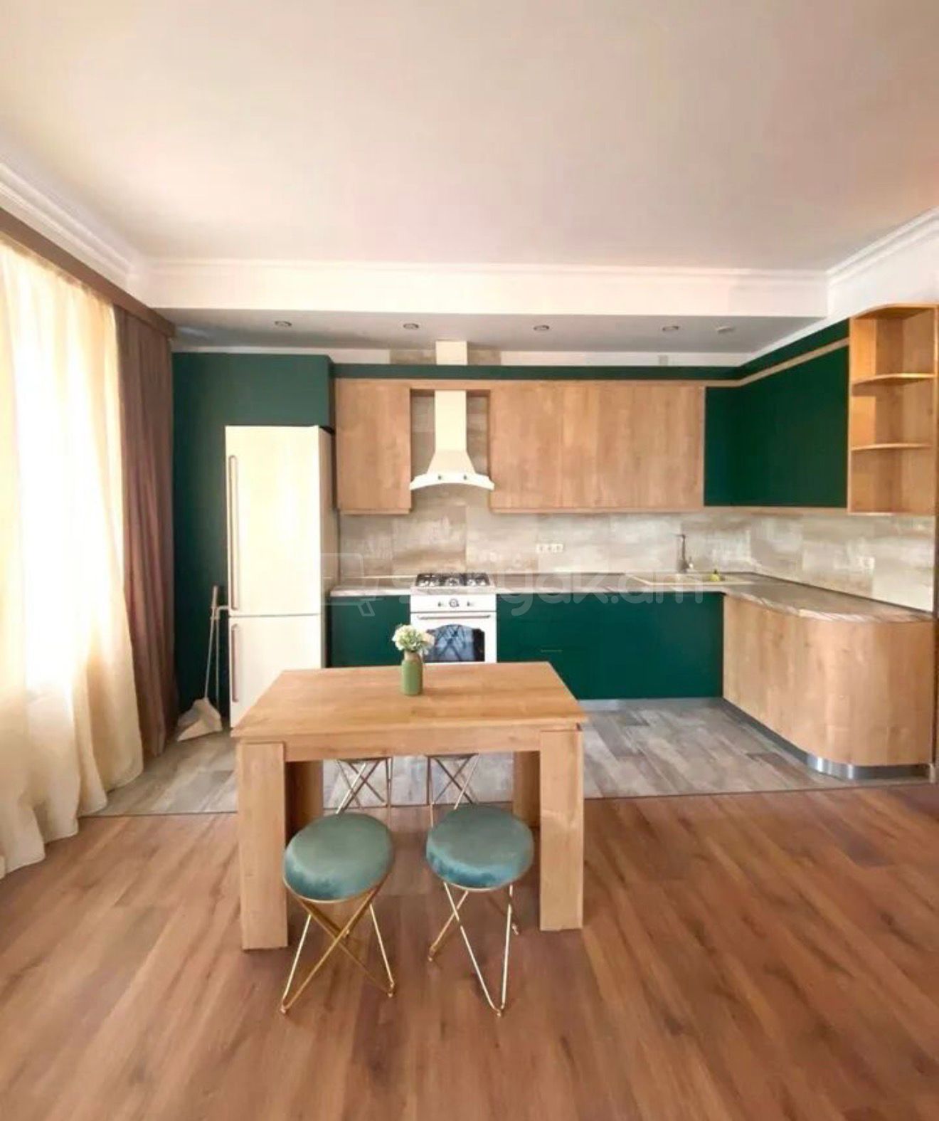 2 Սենյականոց Բնակարան, 58քմ, 6/18 հարկ, Դիզայներական Վերանորոգված, Կահավորված, Արևկող