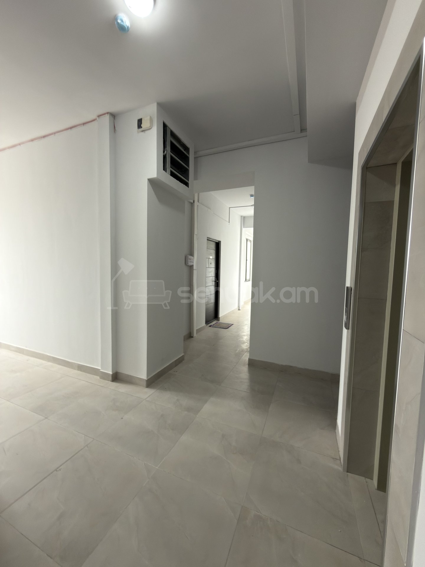 2 Սենյականոց Բնակարան Նորակառույցում, 45քմ, 2/4 հարկ, Զրոյական Վիճակում