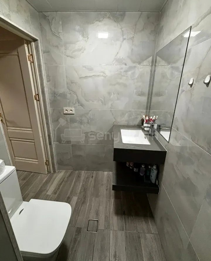 2 Սենյականոց Բնակարան Նորակառույցում, 33քմ, 1/5 հարկ, Կապիտալ Վերանորոգված