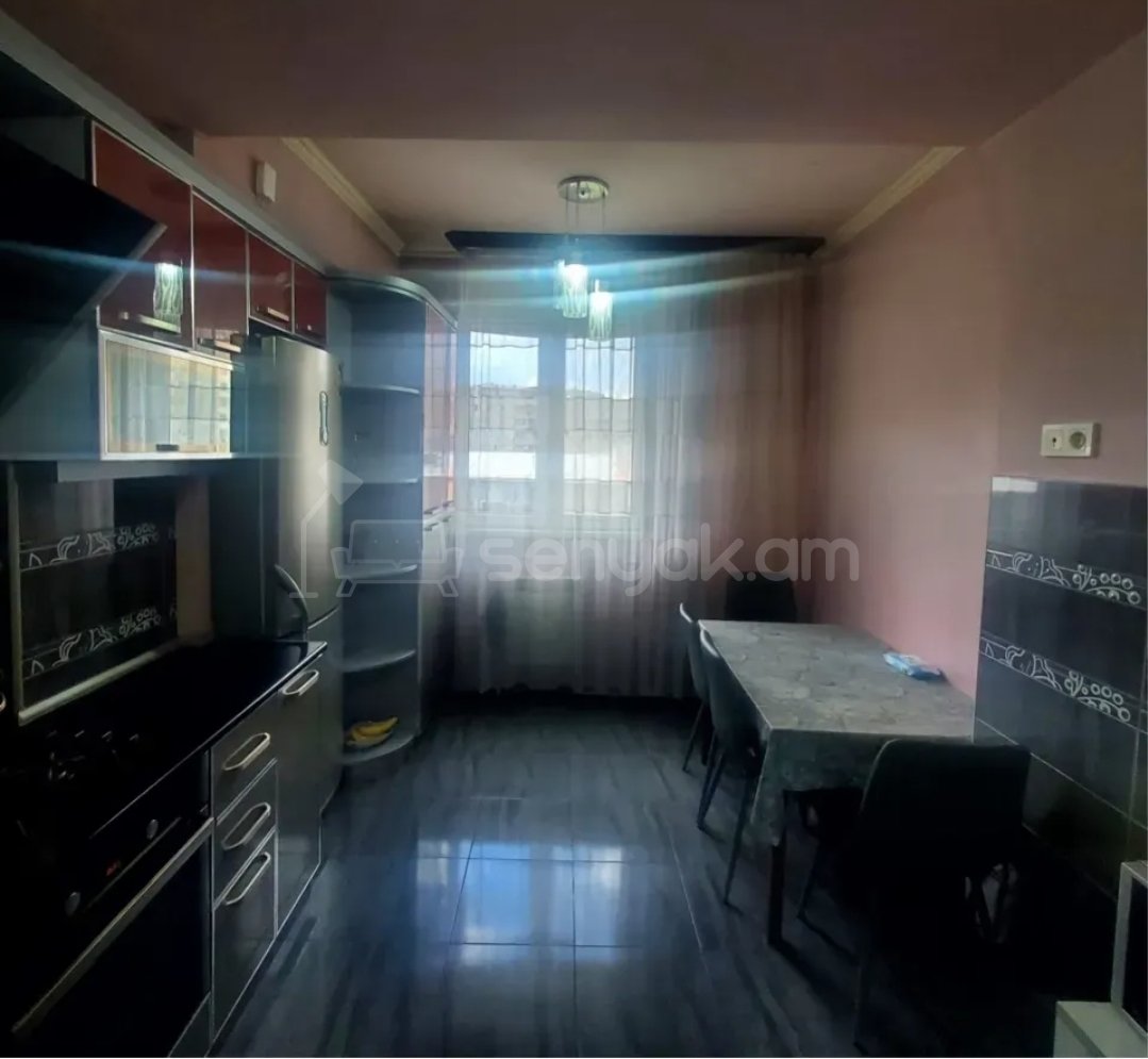 3 Սենյականոց Բնակարան, 98քմ, 6/10 հարկ, Նորմալ Վիճակում