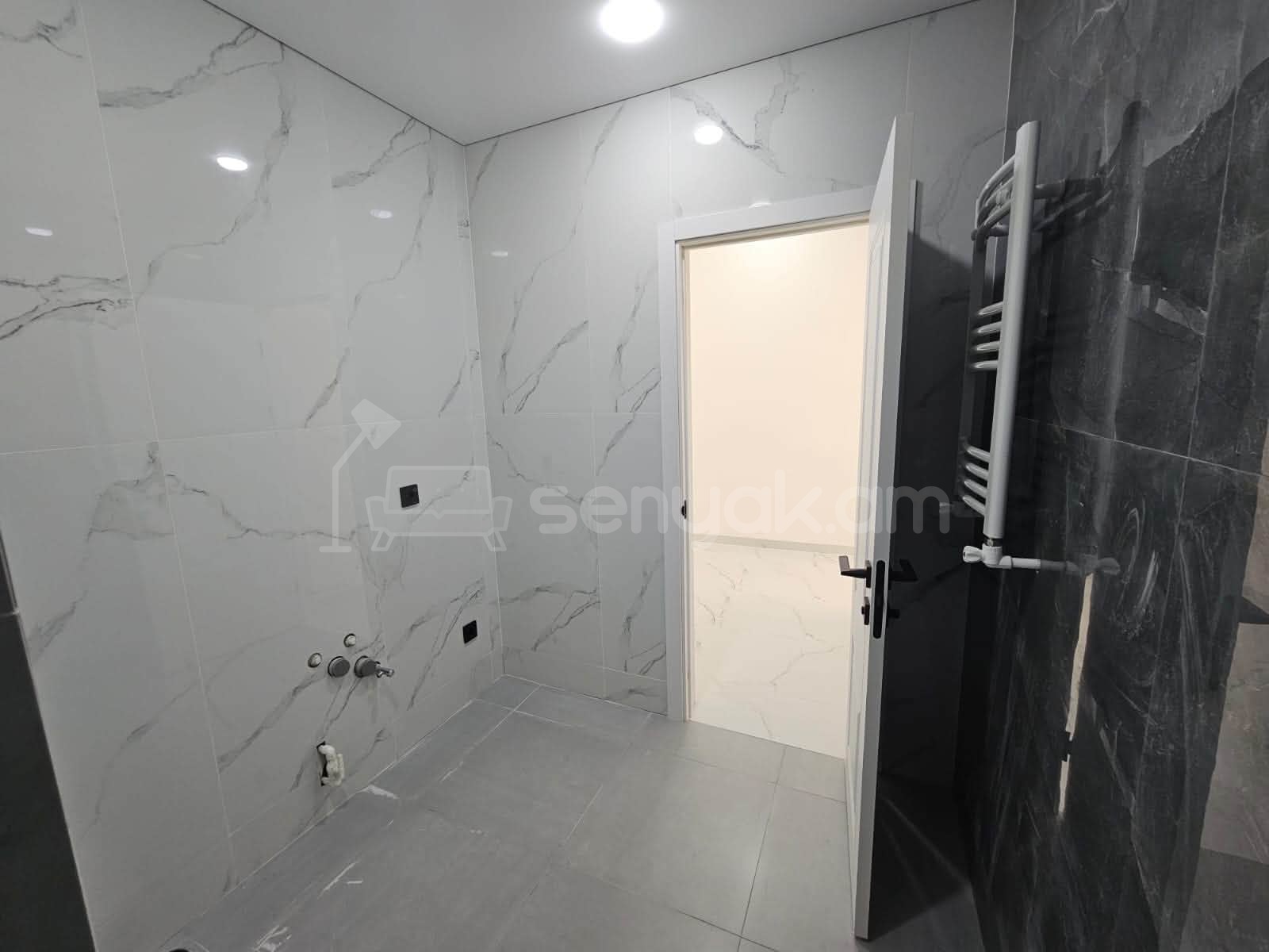 3 Սենյականոց Բնակարան Նորակառույցում, 85քմ, 9/11 հարկ, Կապիտալ Վերանորոգված