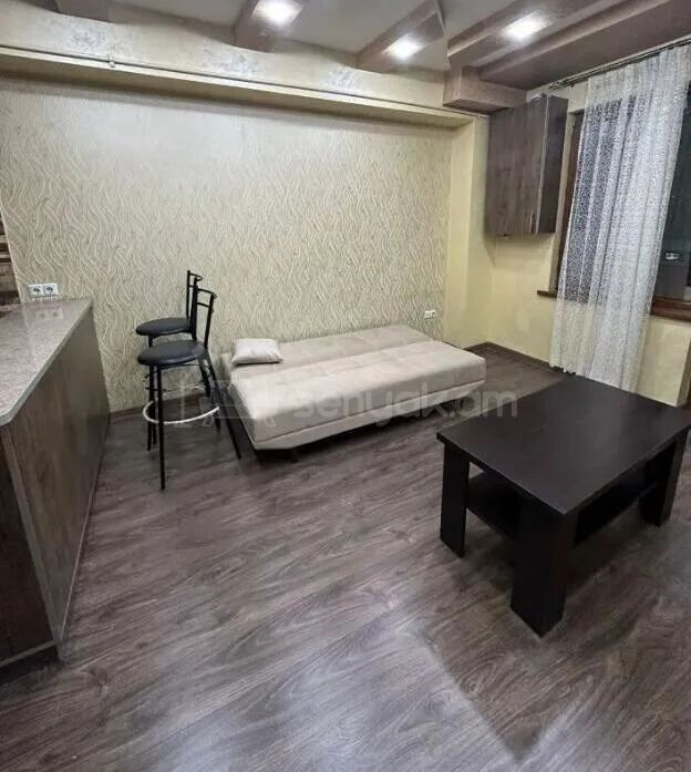 2 Սենյականոց Բնակարան, 43քմ, 2/9 հարկ, Կապիտալ Վերանորոգված