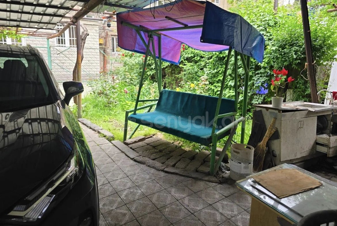 4 Սենյականոց Բնակարան Քարե Շենքում, 91քմ, 1/4 հարկ, Կապիտալ Վերանորոգված
