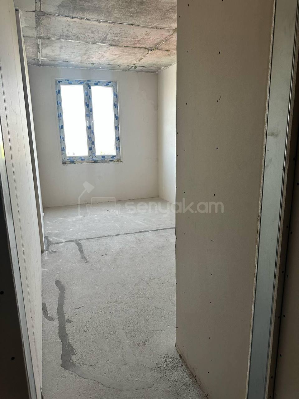 4 Սենյականոց Բնակարան, 101քմ, 6/13 հարկ, Զրոյական Վիճակում