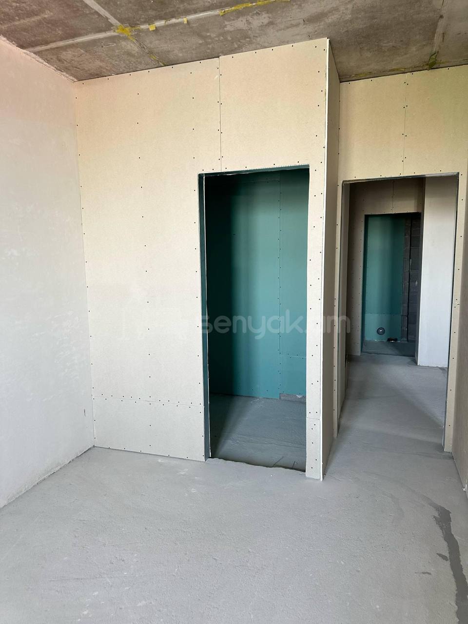 4 Սենյականոց Բնակարան, 101քմ, 6/13 հարկ, Զրոյական Վիճակում