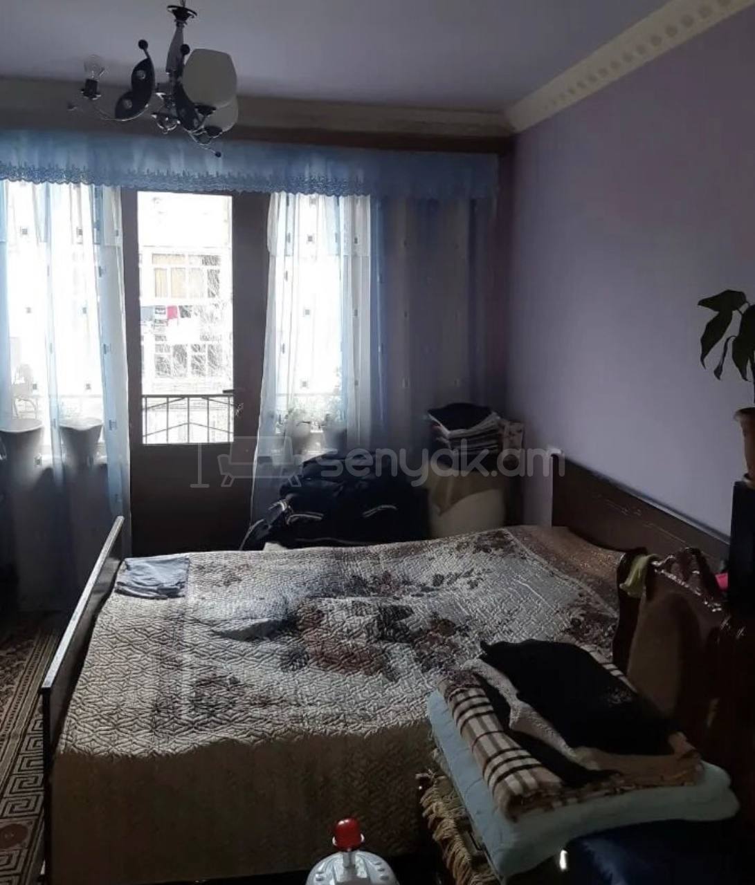 3 Սենյականոց Բնակարան Քարե Շենքում, 54քմ, 3/4 հարկ, Պետական Վիճակում