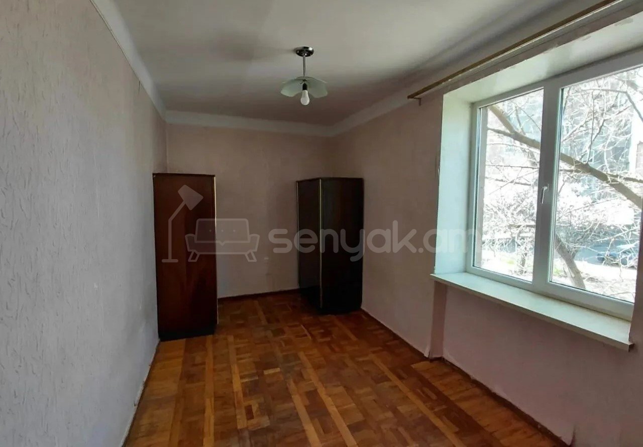 2 Սենյականոց Բնակարան Քարե Շենքում, 53քմ, 2/4 հարկ, Նորմալ Վիճակում