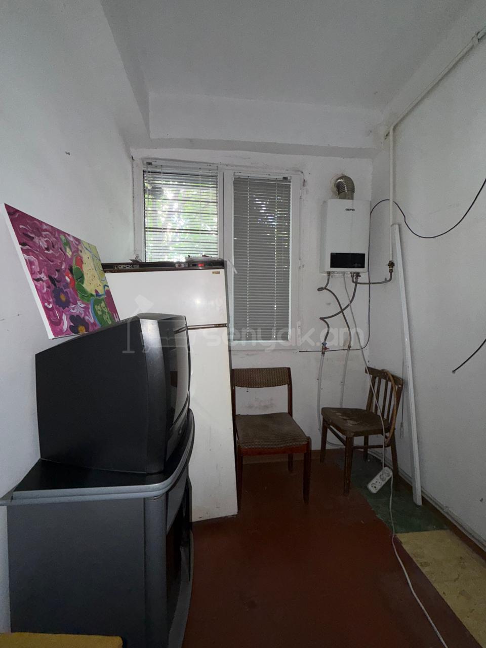 2 Սենյականոց Բնակարան, 62քմ, 1/9 հարկ, Պետական Վիճակում