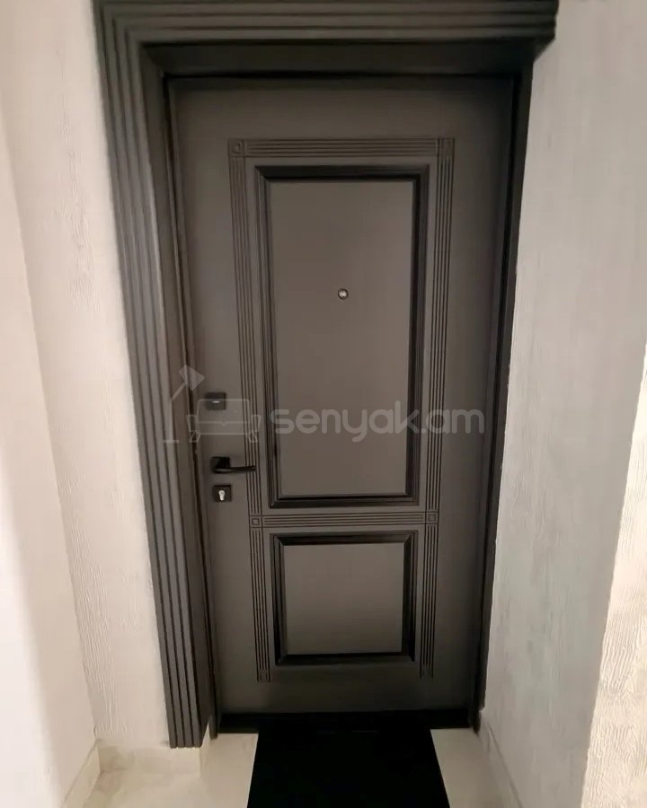 2 Սենյականոց Բնակարան Քարե Շենքում, 33քմ, 2/5 հարկ, Դիզայներական Վերանորոգված