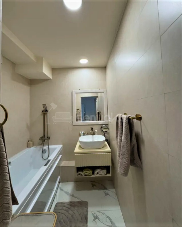 3 Սենյականոց Բնակարան, 77քմ, 8/11 հարկ, Դիզայներական Վերանորոգված