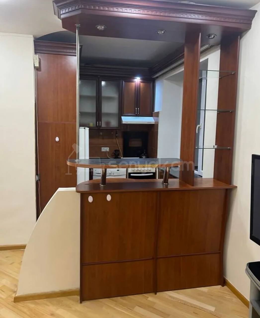 2 Սենյականոց Բնակարան Քարե Շենքում, 41քմ, 2/5 հարկ, Կապիտալ Վերանորոգված, Կահավորված