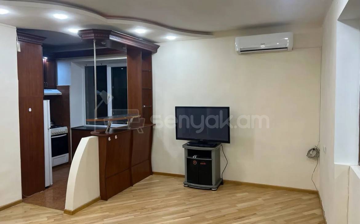 2 Սենյականոց Բնակարան Քարե Շենքում, 41քմ, 2/5 հարկ, Կապիտալ Վերանորոգված, Կահավորված