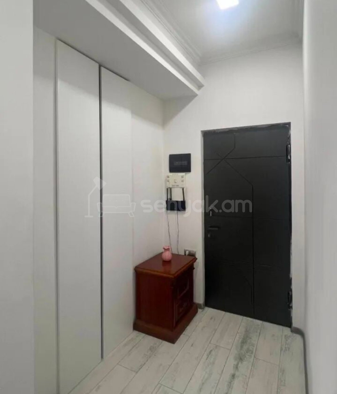3 Սենյականոց Բնակարան Նորակառույցում, 63քմ, 3/8 հարկ, Կապիտալ Վերանորոգված