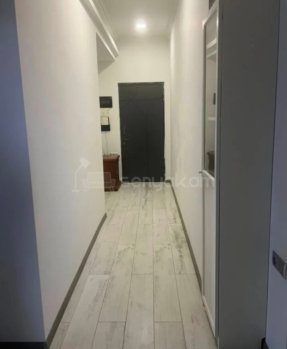 3 Սենյականոց Բնակարան Նորակառույցում, 63քմ, 3/8 հարկ, Կապիտալ Վերանորոգված