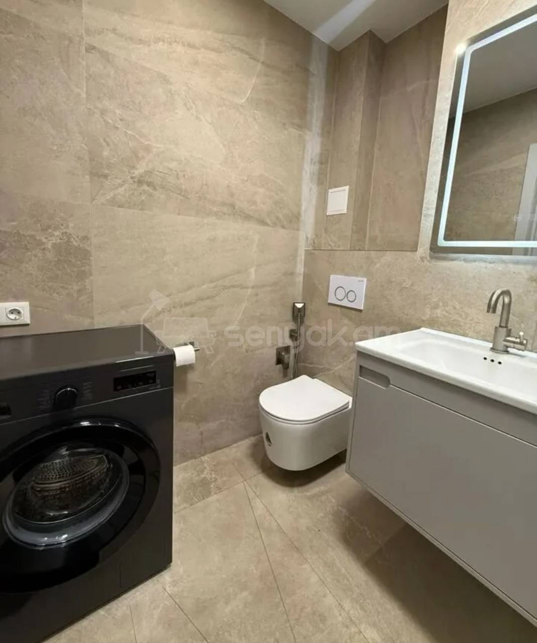 2 Սենյականոց Բնակարան, 57քմ, 12/12 հարկ, Կապիտալ Վերանորոգված