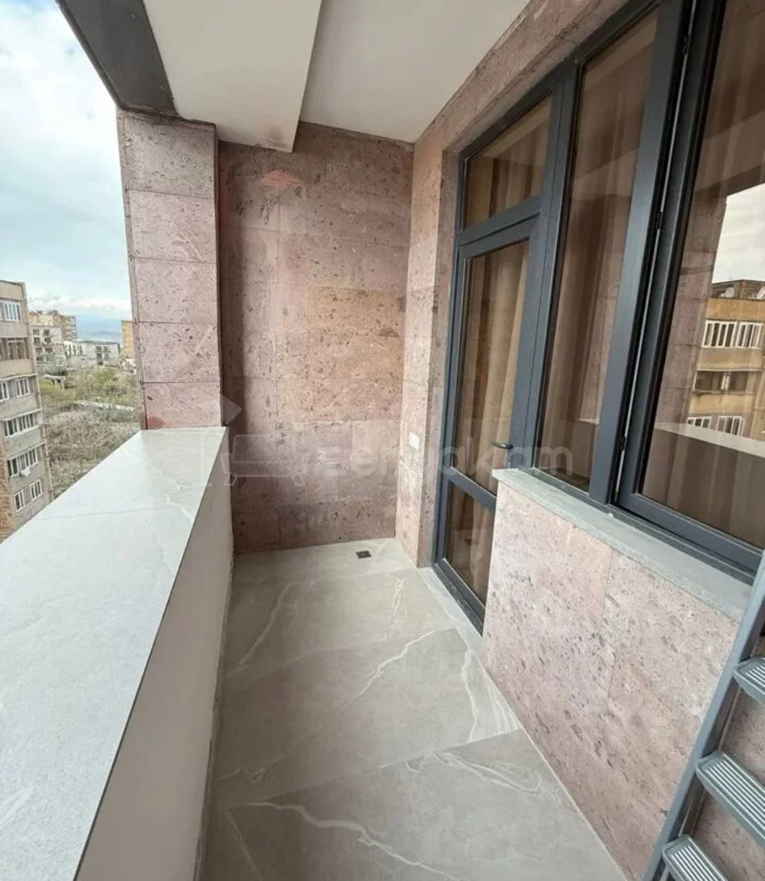 2 Սենյականոց Բնակարան, 57քմ, 12/12 հարկ, Կապիտալ Վերանորոգված