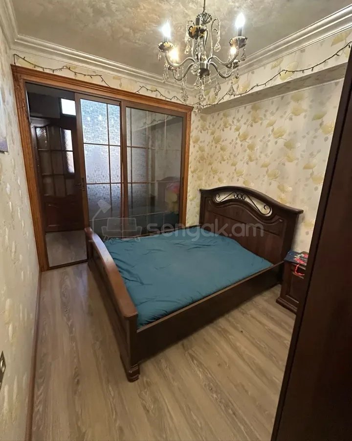 4 Սենյականոց Բնակարան, 90քմ, 7/14 հարկ, Նորմալ Վիճակում, Կահավորված