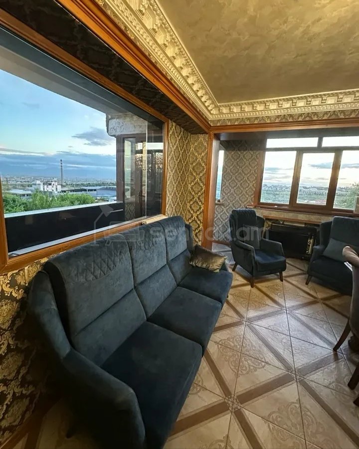 4 Սենյականոց Բնակարան, 90քմ, 7/14 հարկ, Նորմալ Վիճակում, Կահավորված