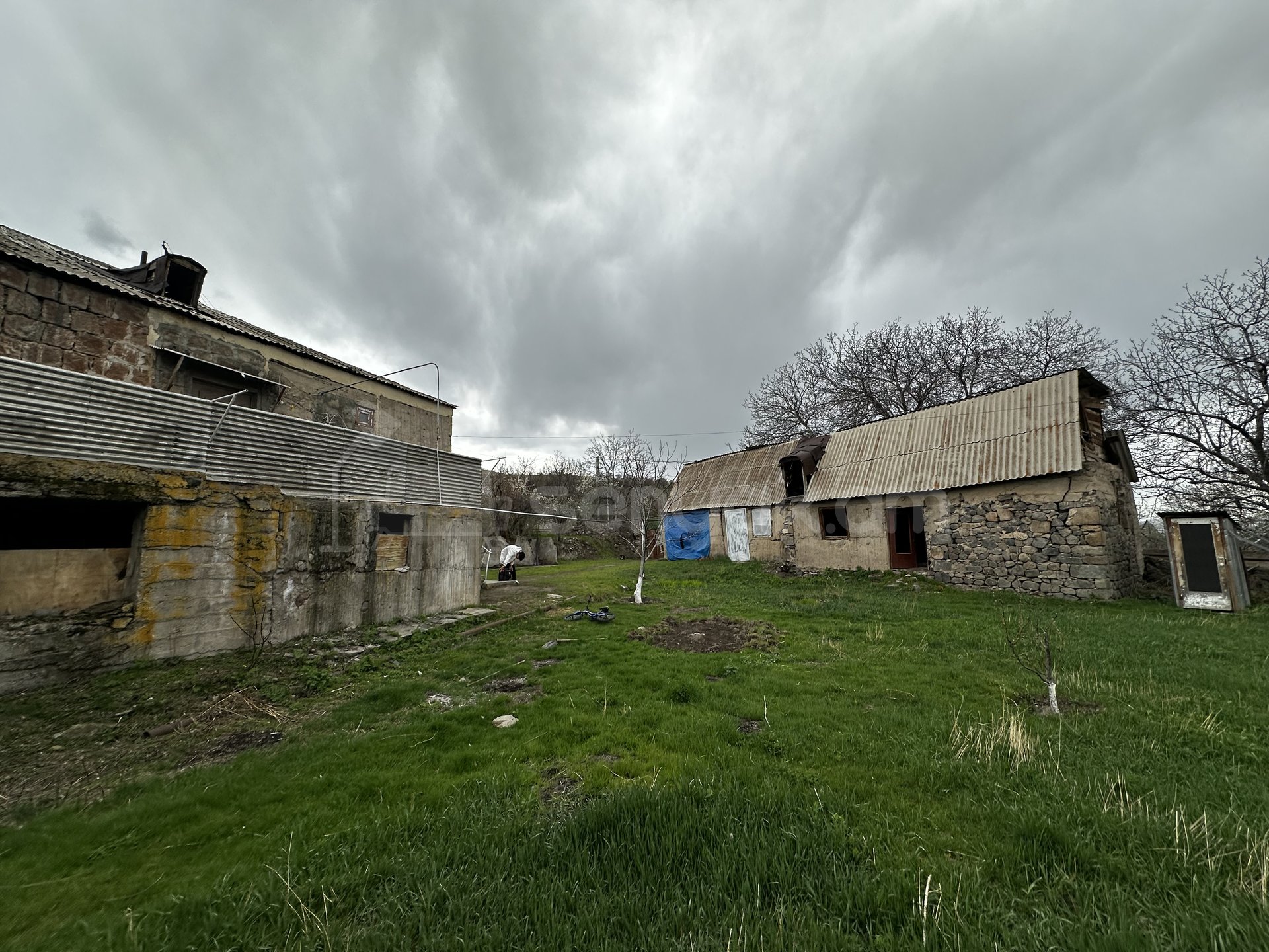 Բնակելի Նշանակության Հողատարածք, 1980քմ, Խմելու Ջրով, Էլեկտրականությամբ, Պարսպապատ
