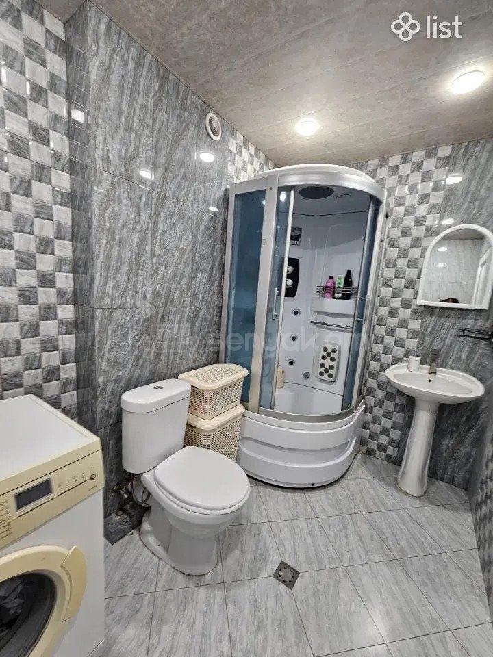 2 Սենյականոց Բնակարան, 68քմ, 3/9 հարկ, Կապիտալ Վերանորոգված, Մասամբ Կահավորված, Արևկող