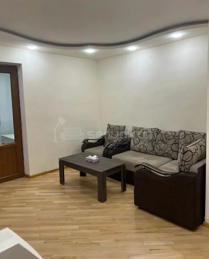 2 Սենյականոց Բնակարան Քարե Շենքում, 41քմ, 2/5 հարկ, Կապիտալ Վերանորոգված, Կահավորված