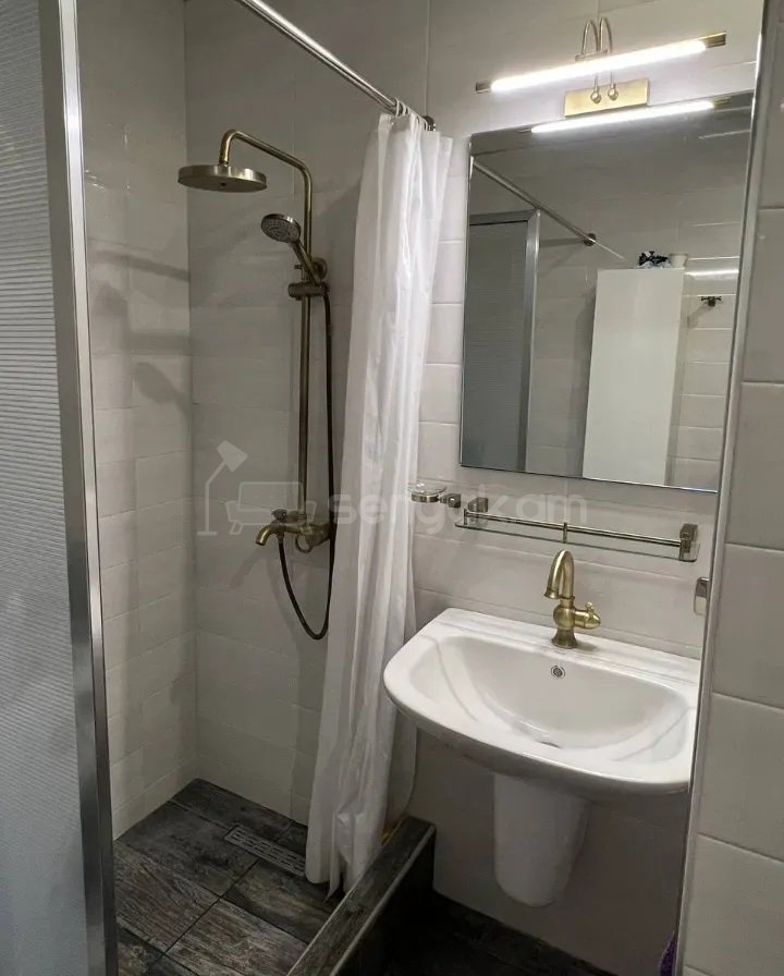 2 Սենյականոց Բնակարան Քարե Շենքում, 54քմ, 6/9 հարկ, Կապիտալ Վերանորոգված, Կահավորված