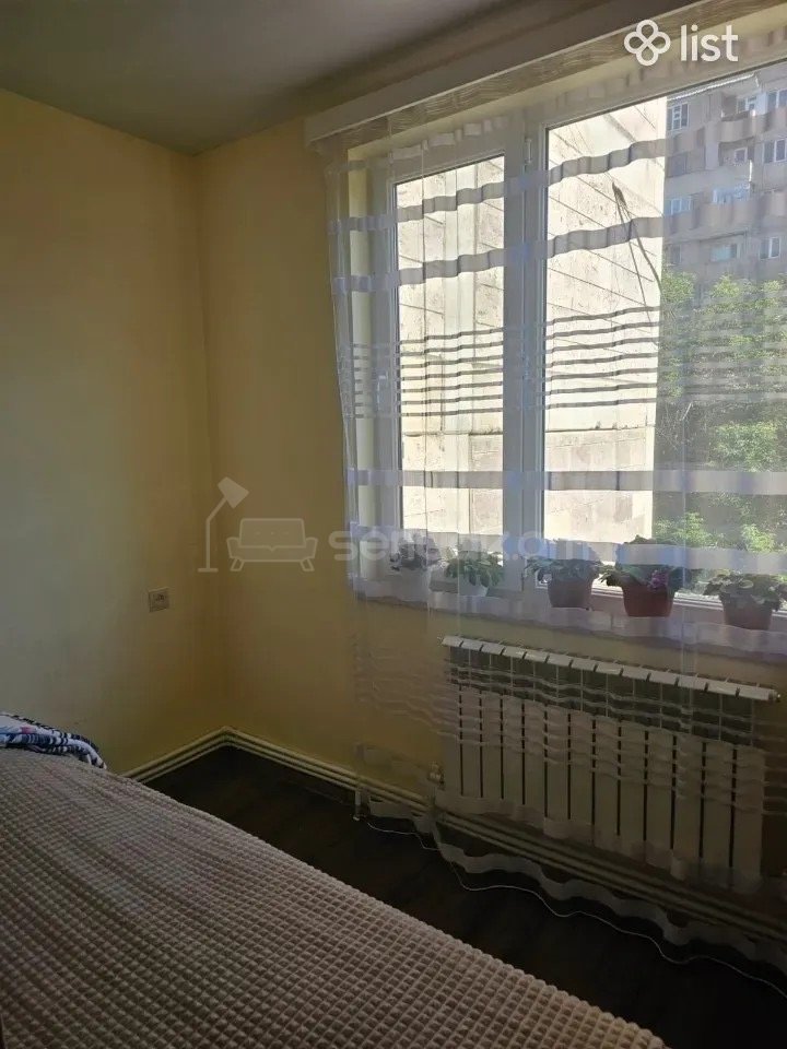 2 Սենյականոց Բնակարան, 68քմ, 3/9 հարկ, Կապիտալ Վերանորոգված, Մասամբ Կահավորված, Արևկող