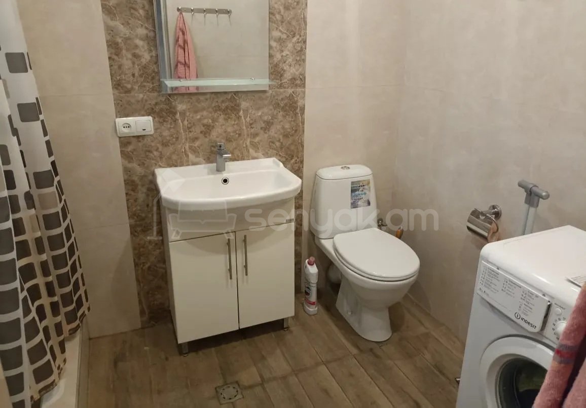 1 Սենյականոց Բնակարան Քարե Շենքում, 45քմ, 6/6 հարկ, Կապիտալ Վերանորոգված, Կահավորված