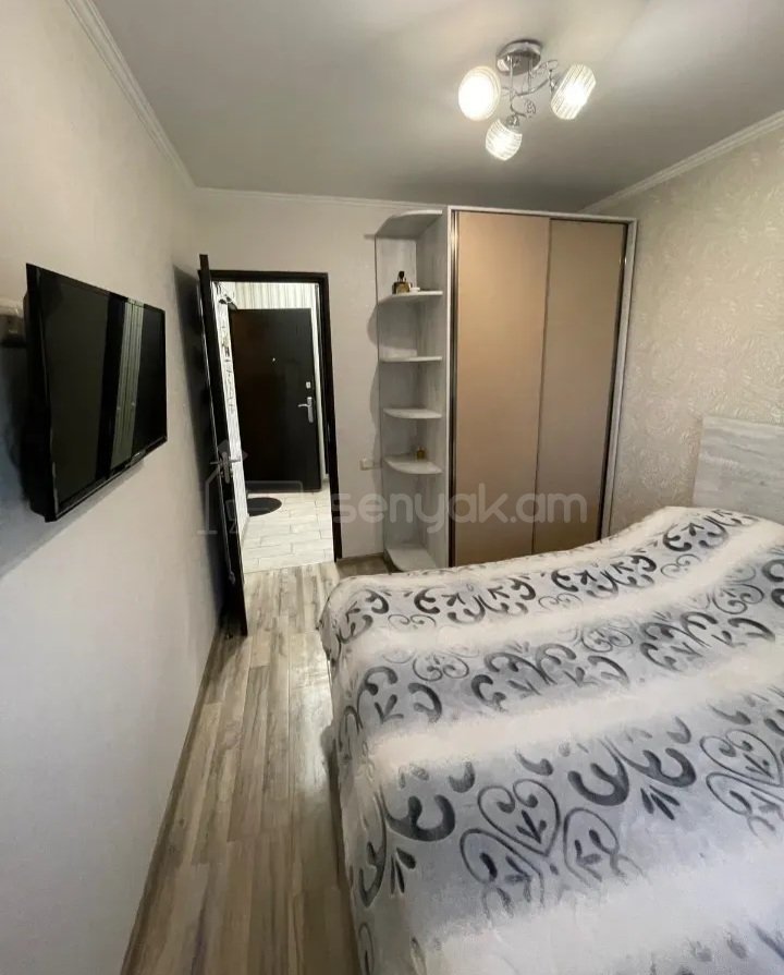 2 Սենյականոց Բնակարան Քարե Շենքում, 58քմ, 3/5 հարկ, Կապիտալ Վերանորոգված, Կահավորված