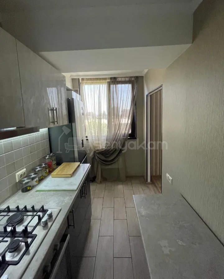 2 Սենյականոց Բնակարան Քարե Շենքում, 58քմ, 3/5 հարկ, Կապիտալ Վերանորոգված, Կահավորված