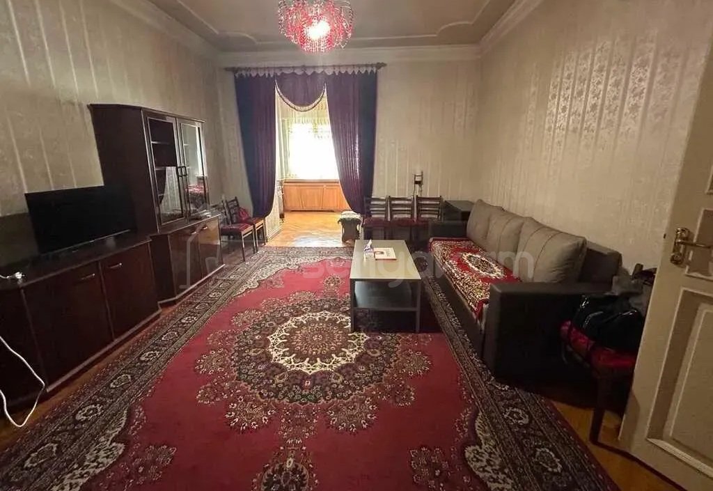 1 Սենյականոց Բնակարան Քարե Շենքում, 53քմ, 1/4 հարկ, Կապիտալ Վերանորոգված, Կահավորված