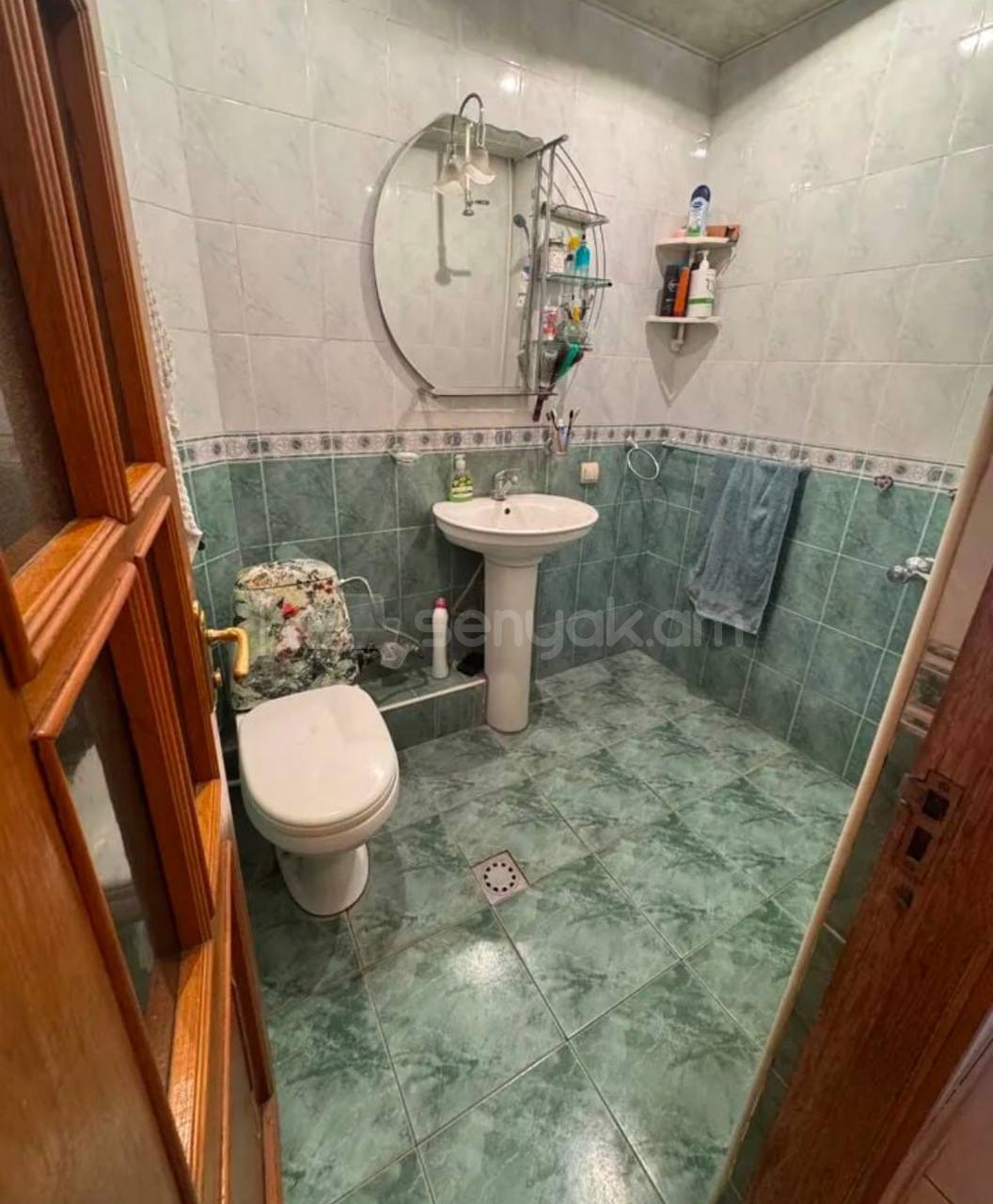 1 Սենյականոց Բնակարան Քարե Շենքում, 40քմ, 5/5 հարկ, Կոսմետիկ Վերանորոգված