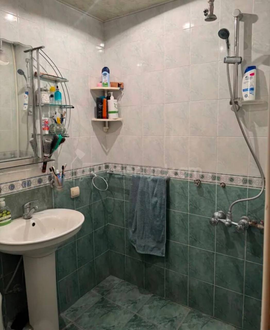 1 Սենյականոց Բնակարան Քարե Շենքում, 40քմ, 5/5 հարկ, Կոսմետիկ Վերանորոգված