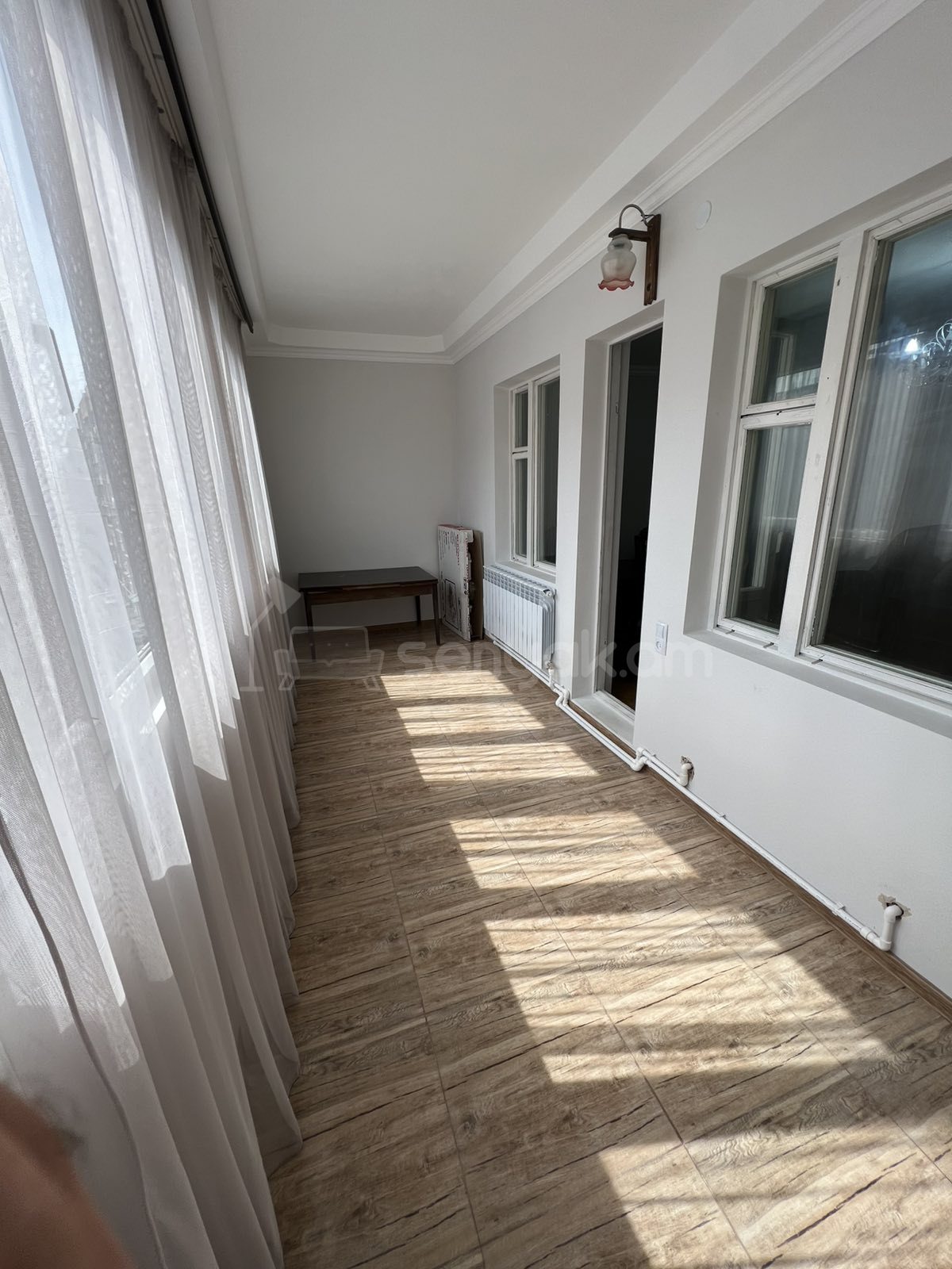 3 Սենյականոց Բնակարան, 95քմ, 5/9 հարկ, Կապիտալ Վերանորոգված, Կահավորված, Արևկող